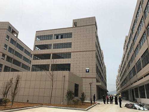 （招標(biāo)代理）百色市工業(yè)園區(qū)小微企業(yè)創(chuàng)業(yè)基地項目（標(biāo)準(zhǔn)廠房部分）--B地塊施工招標(biāo)
